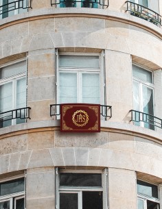 Balconera Semana Santa JHS Granate Horizontal 2